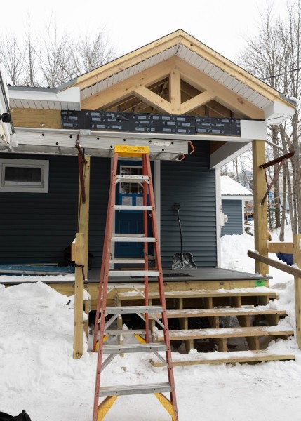 Pine decorative truss